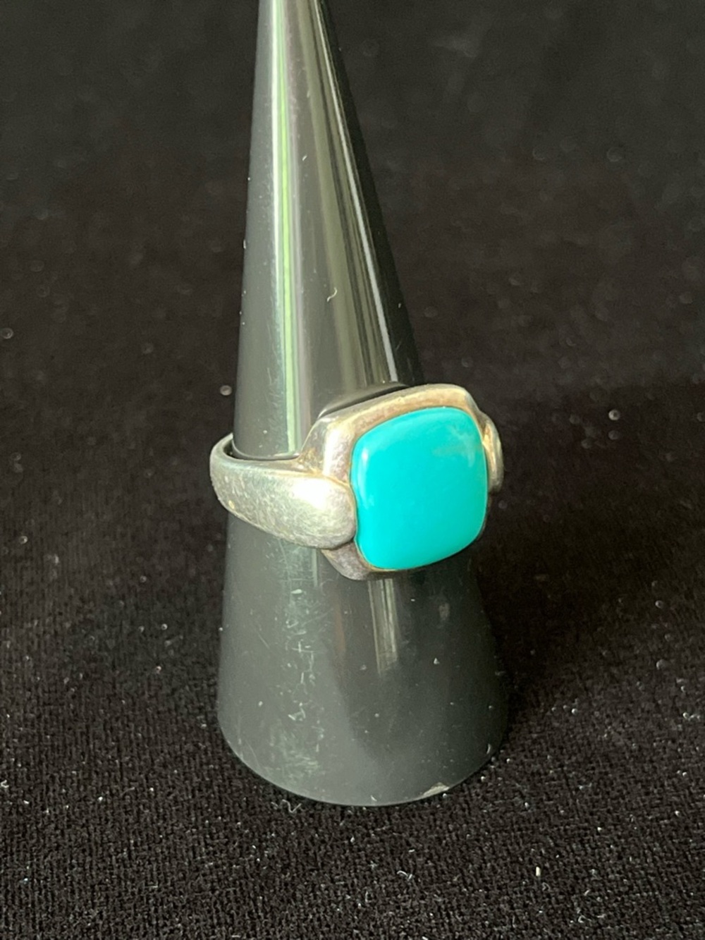 1683 Sterling Silver Ring with Bright Sleeping Beauty Turquoise Stone